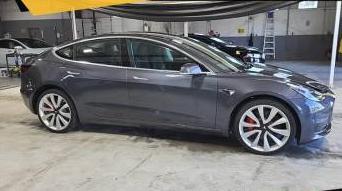 TESLA MODEL 3 2018 5YJ3E1EB7JF105944 image TESLA MODEL 3 2018 5YJ3E1EB7JF105944 image